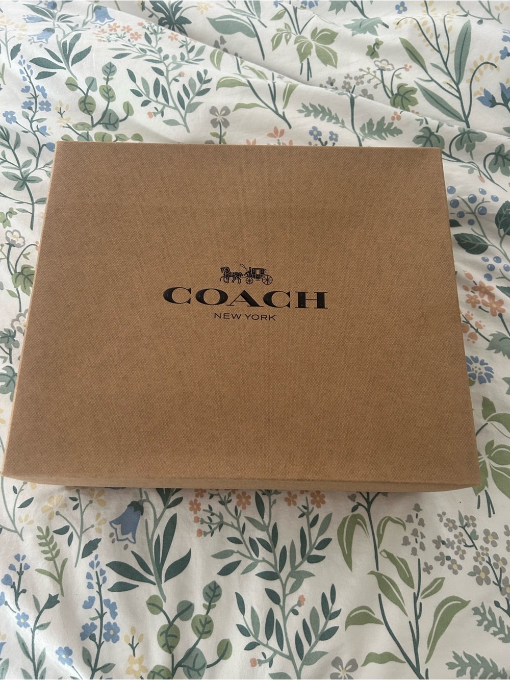 Coach Juliet Shoulder Bag 25 in Black with Gold Hardware - Picture 5 of 8